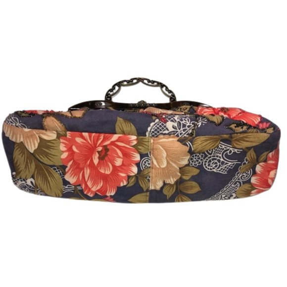 Vintage Floral Bag with Beaded Accents and Decorative Metal Handle and Clasp - Picture 3 of 13